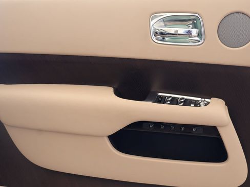 Certified 2019 Rolls-Royce Wraith RWD image 12