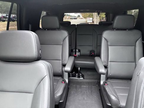 Certified 2024 Chevrolet Tahoe Z71 w/ Luxury Package image 34