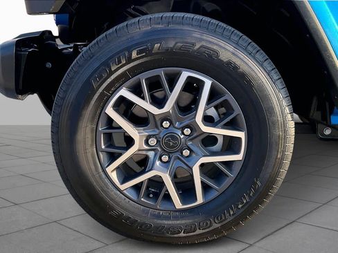 Used 2024 Jeep Wrangler Sahara w/ Technology Group image 10