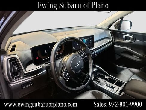 Used 2024 Kia Sorento S AWD/4WD image 9
