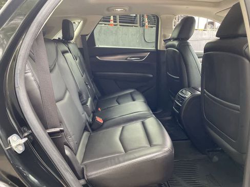 Used 2018 Cadillac XT5 Premium Luxury AWD/4WD image 19