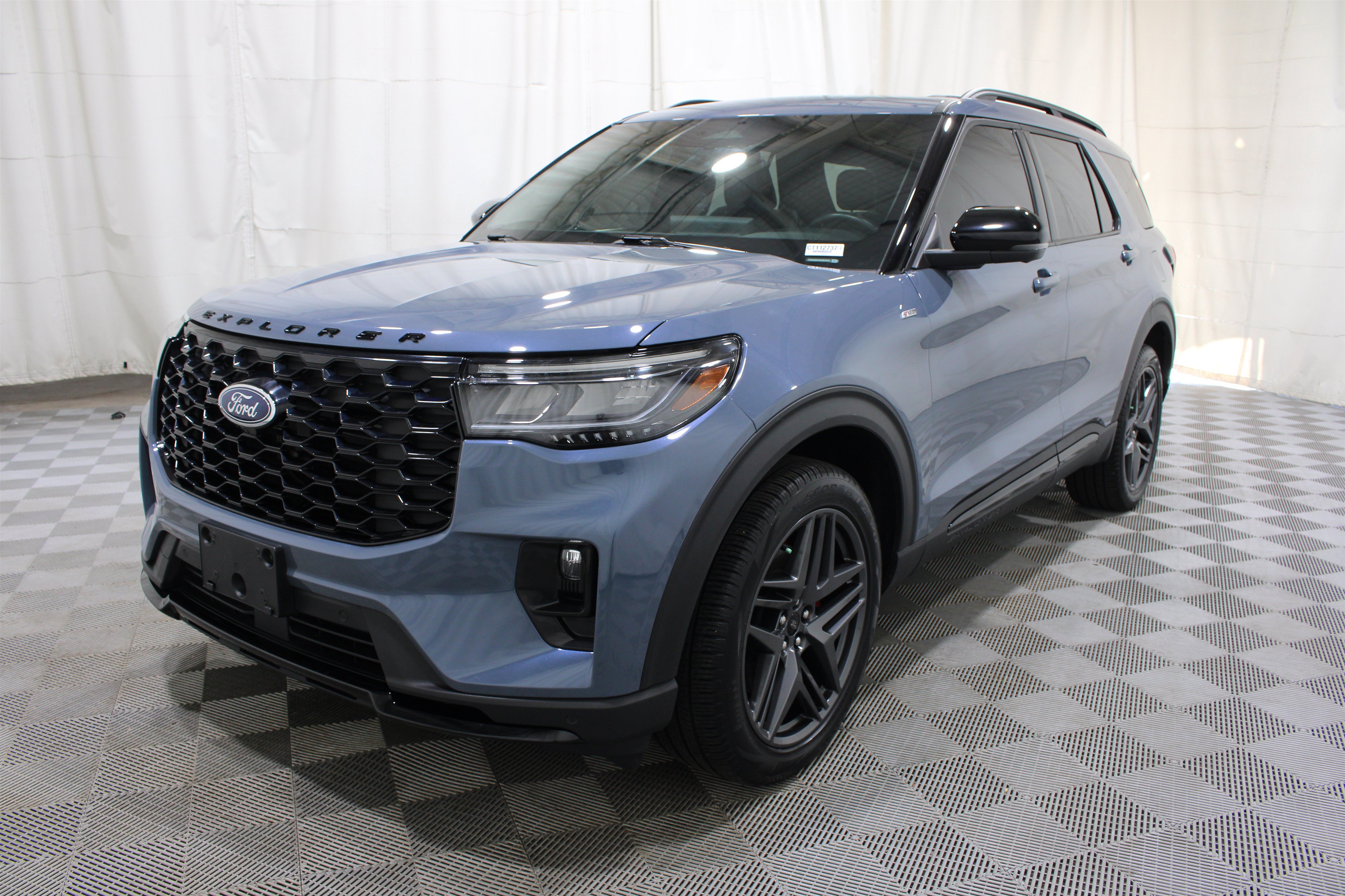 Used 2025 Ford Explorer ST-Line w/ Premium Package AWD/4WD image 38