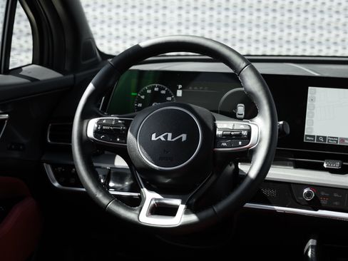 Used 2024 Kia Sportage SX Prestige AWD/4WD image 9