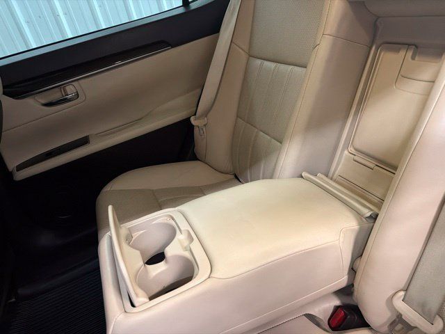 Used 2018 Lexus ES 350 w/ Luxury Package w/Wood Trim FWD image 22