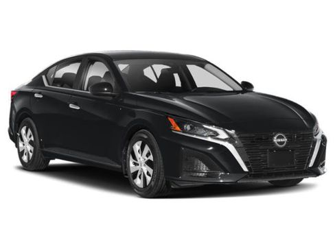 Used 2024 Nissan Altima 2.0 SR FWD image 9
