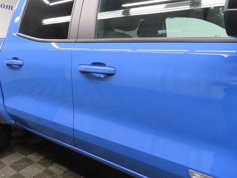 Used 2025 GMC Canyon Elevation image 27