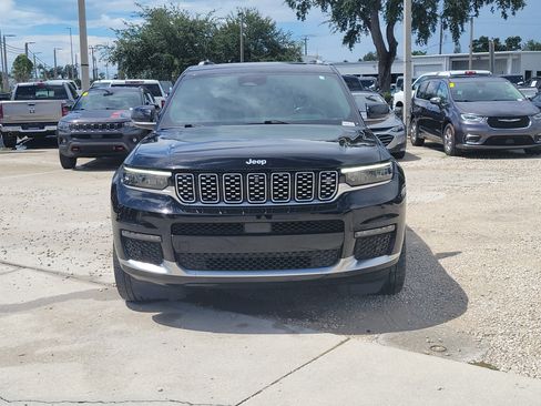 Used 2022 Jeep Grand Cherokee L Summit AWD/4WD image 2