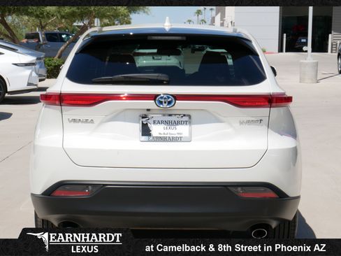 Used 2021 Toyota Venza LE w/ Carpet Mat Package (TMS) AWD/4WD image 7