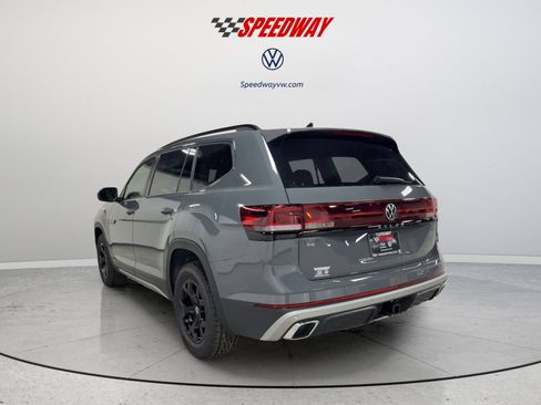 New 2026 Volkswagen Atlas Peak Edition AWD/4WD image 8