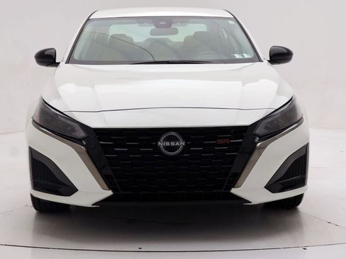 Used 2025 Nissan Altima 2.5 SR image 4