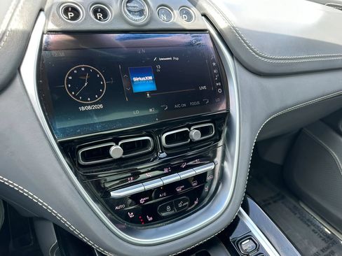 Used 2021 Aston Martin DBX AWD/4WD image 27