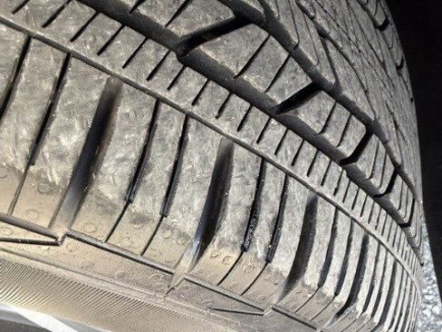 Used 2020 Chevrolet Traverse LT w/ LT Premium Package image 10