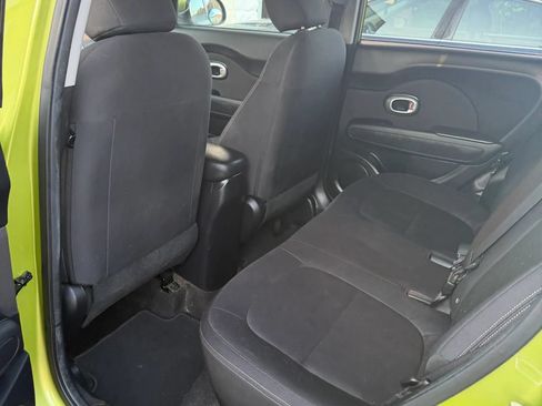 Used 2015 Kia Soul FWD image 5