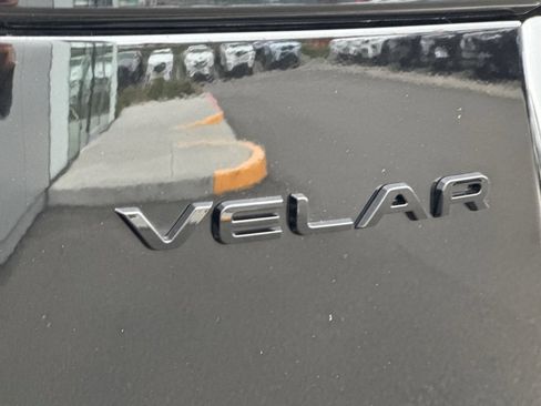 Certified 2026 Land Rover Range Rover Velar Dynamic SE AWD/4WD image 33