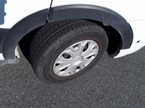 Used 2024 Ford Transit 350 XLT image 28