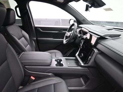 New 2026 GMC Acadia Elevation w/ Black Edition AWD/4WD image 9