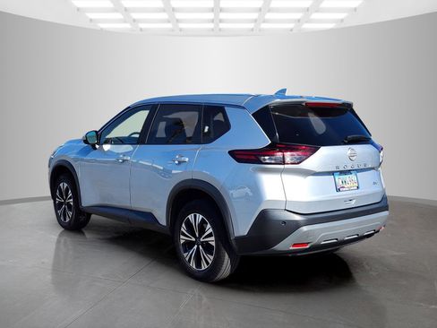Used 2023 Nissan Rogue SV FWD image 5