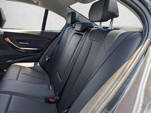 Used 2014 BMW 320i Sedan RWD image 15