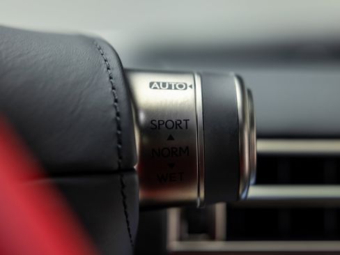 Used 2012 Lexus LFA RWD image 76