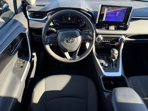 Used 2023 Toyota RAV4 LE image 18