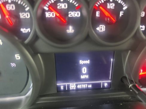 Used 2024 Chevrolet Silverado 2500 Custom w/ Custom Value Package image 17