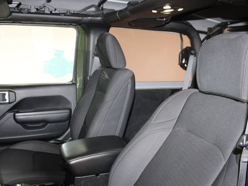 Used 2021 Jeep Wrangler Sport AWD/4WD image 14