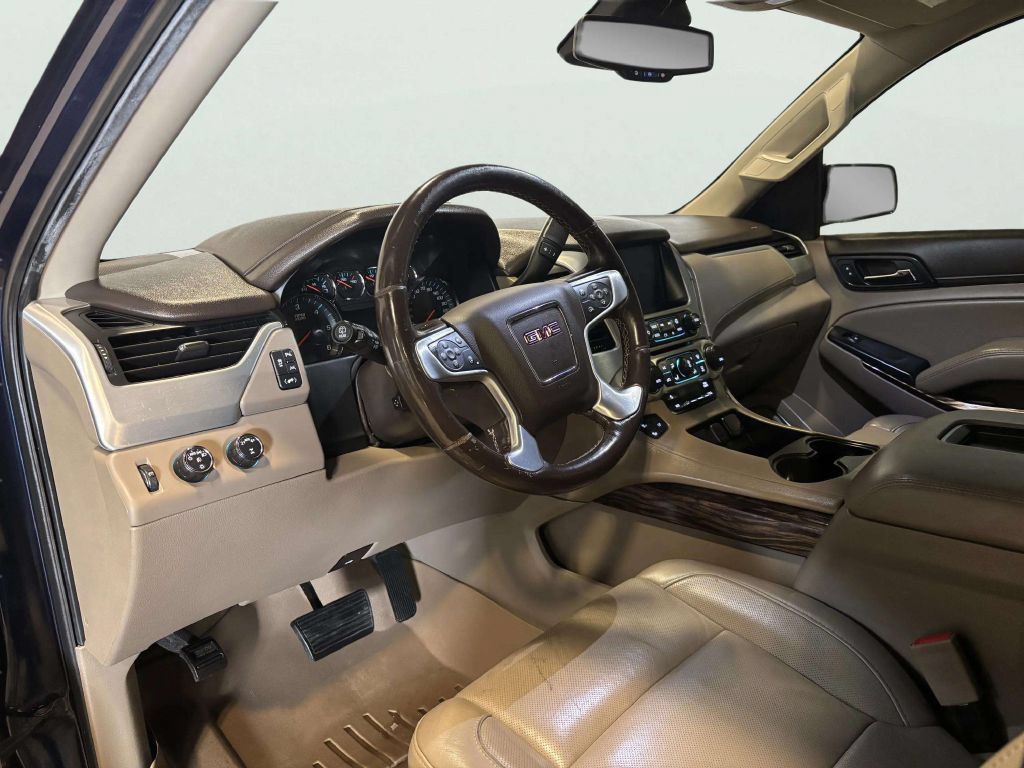 Used 2018 GMC Yukon SLT w/ Premium Edition AWD/4WD image 12