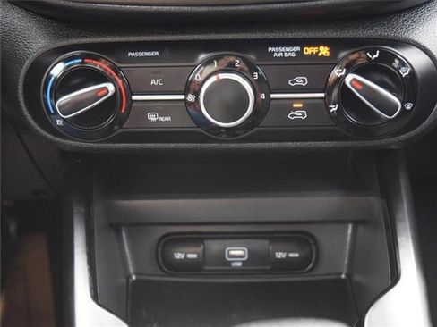 Used 2021 Kia Soul S image 16