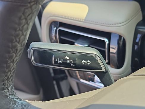 Used 2023 Lincoln Nautilus Reserve w/ Luxury Package AWD/4WD image 16