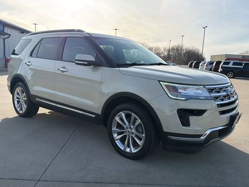 Used 2018 Ford Explorer Limited w/ Equipment Group 301A image 24