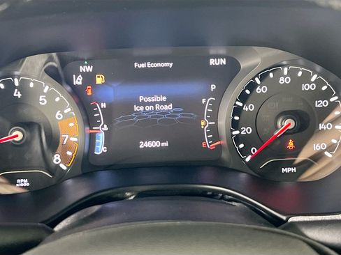 Used 2022 Jeep Compass Latitude AWD/4WD image 12