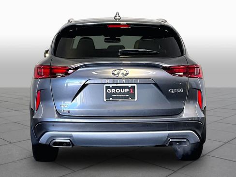 Used 2022 INFINITI QX50 Essential AWD/4WD image 5