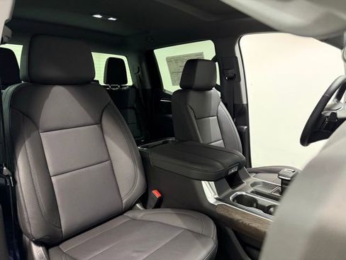 New 2026 GMC Sierra 1500 SLT w/ SLT Premium Package AWD/4WD image 33