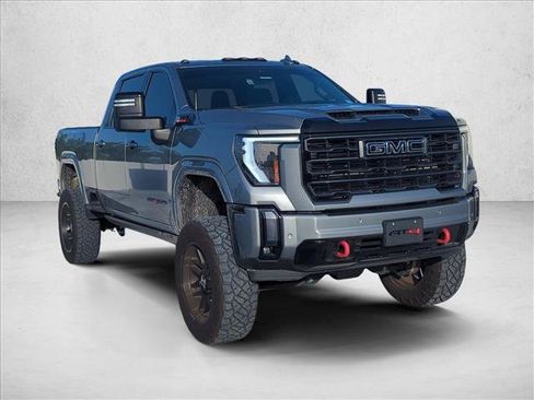 Used 2024 GMC Sierra 2500 AT4 w/ AT4 Premium Plus Package AWD/4WD image 4