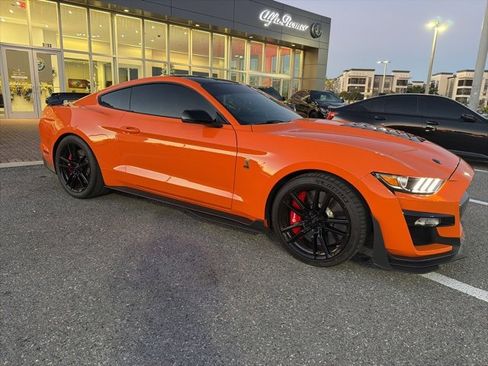 Used 2021 Ford Mustang Shelby GT500 w/ Technology Package image 5