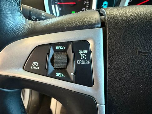 Used 2014 Chevrolet Equinox LT w/ Driver Convenience Package image 18