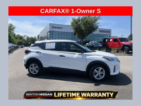 Used 2024 Nissan Kicks S FWD image 1