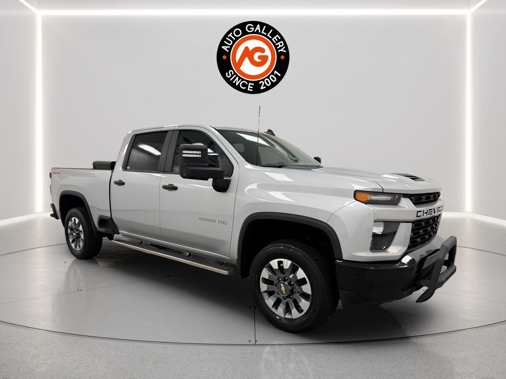 Used 2022 Chevrolet Silverado 2500 Custom w/ Custom Value Package AWD/4WD image 1