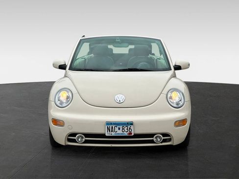 Used 2005 Volkswagen Beetle GLS image 2