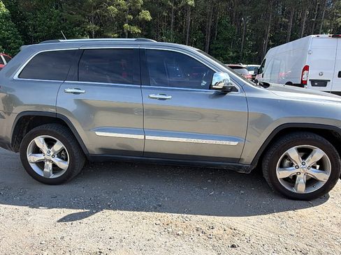 Used 2012 Jeep Grand Cherokee Overland Summit RWD image 7