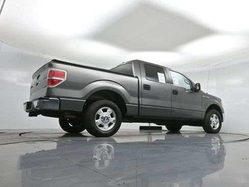 Used 2013 Ford F150 XLT w/ Mid Equipment Group image 45