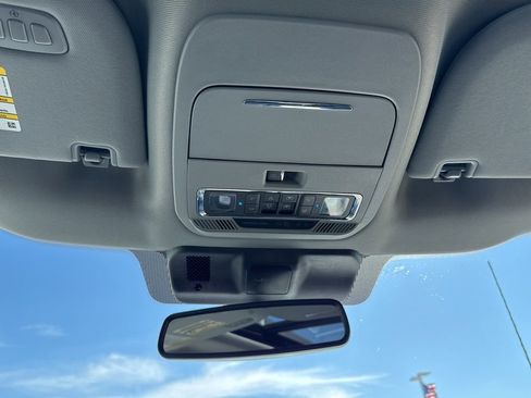 Used 2023 Ford F150 Lariat image 23