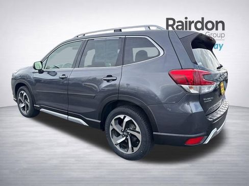 Used 2022 Subaru Forester Touring w/ Popular Package #3 image 5