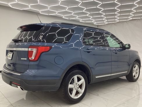 Used 2018 Ford Explorer XLT w/ Equipment Group 201A image 12