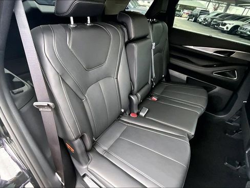 New 2026 INFINITI QX60 Luxe FWD image 18