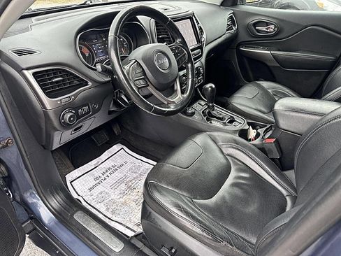 Used 2020 Jeep Cherokee Limited image 9