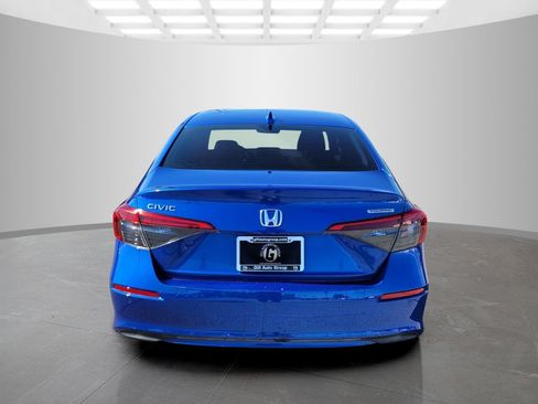 Used 2022 Honda Civic Touring image 7