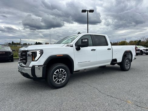 New 2026 GMC Sierra 3500 Pro image 2