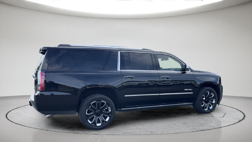 Used 2019 GMC Yukon XL Denali w/ Denali Ultimate Package AWD/4WD image 6