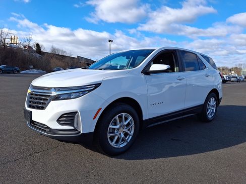 Certified 2022 Chevrolet Equinox LT image 3